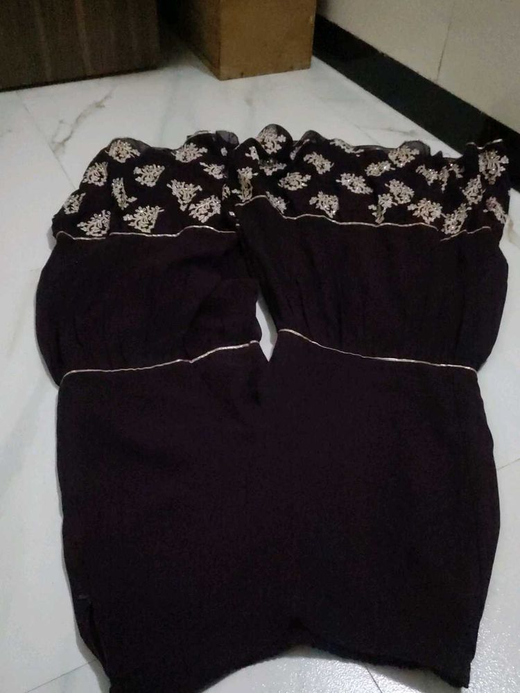 Elegant Embroidered Kurta