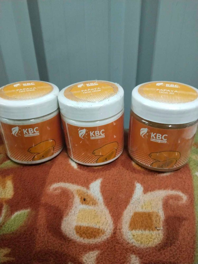 Facial Kit 3 Box Cream, Scrub, Gel.
