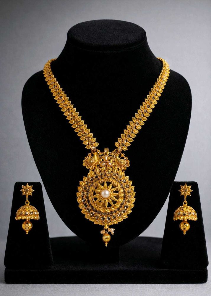 Elegant Gold-Tone Necklace Set
