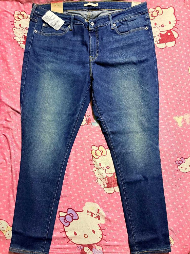 Levis Women 711 Skinny Fit Light Fade Stretchable