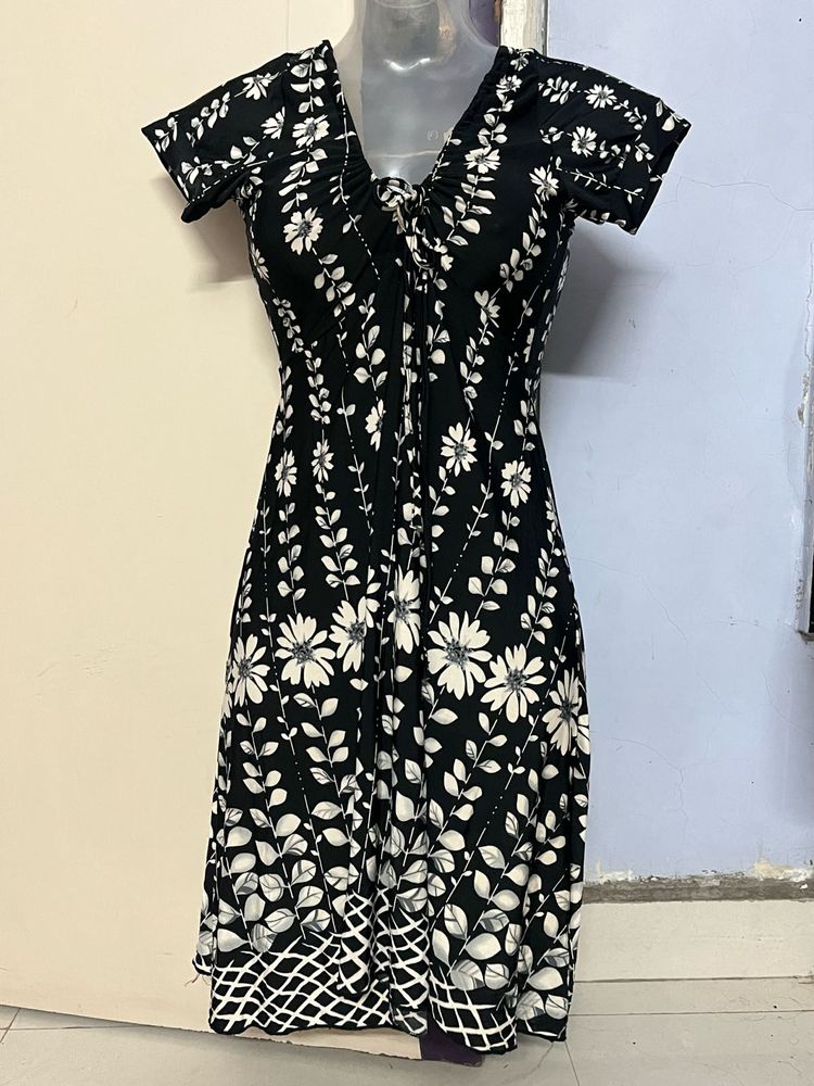 Pintrest Yk2 Floral Print Black Dress