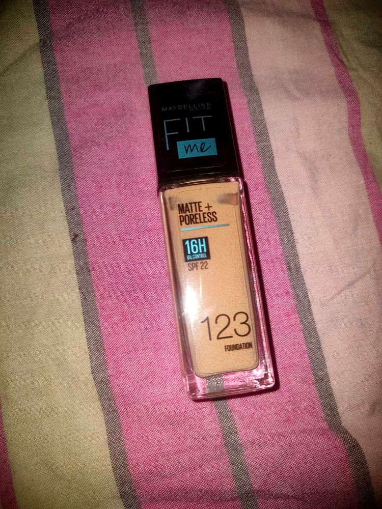 Maybelline Fit Me Foundation