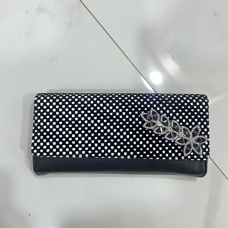 Elegant Black &amp; White Wallet