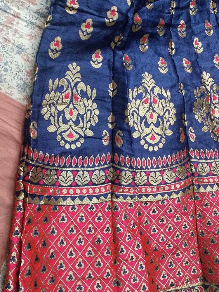 Lehenga Blouse Dupatta Negotiable Price