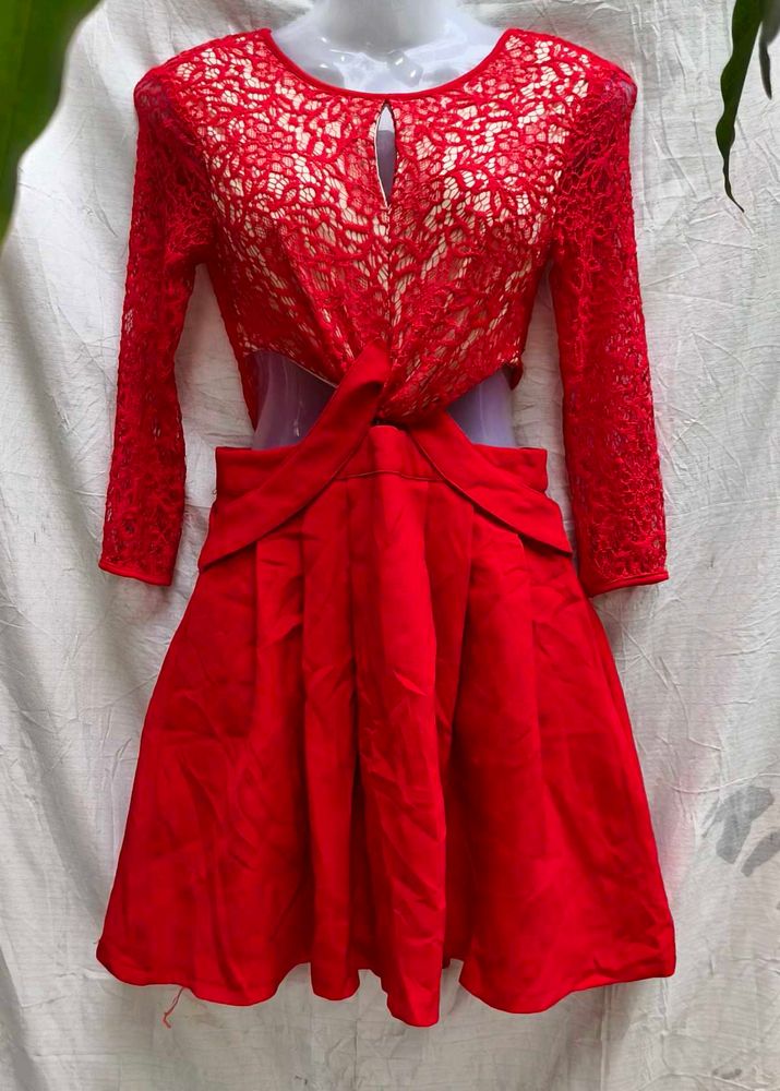 VN. GORGEOUS PARTY DRESS