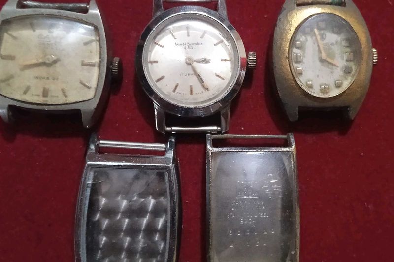 Combo Vintage Watches And Cases