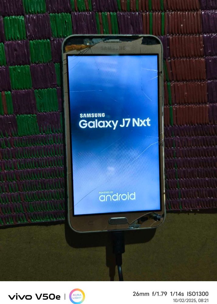 Samsung J7