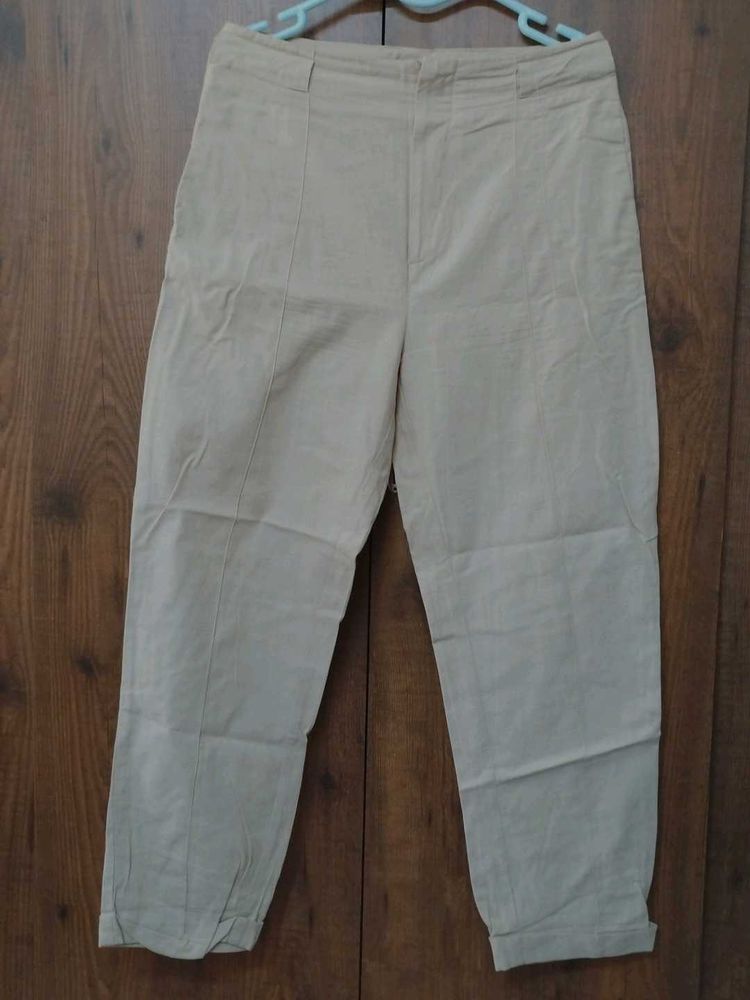 Women Beige Cropped Trousers