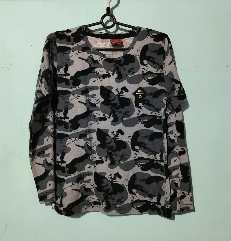 Unisex Army Camouflage Full Sleeve Tee 🪖