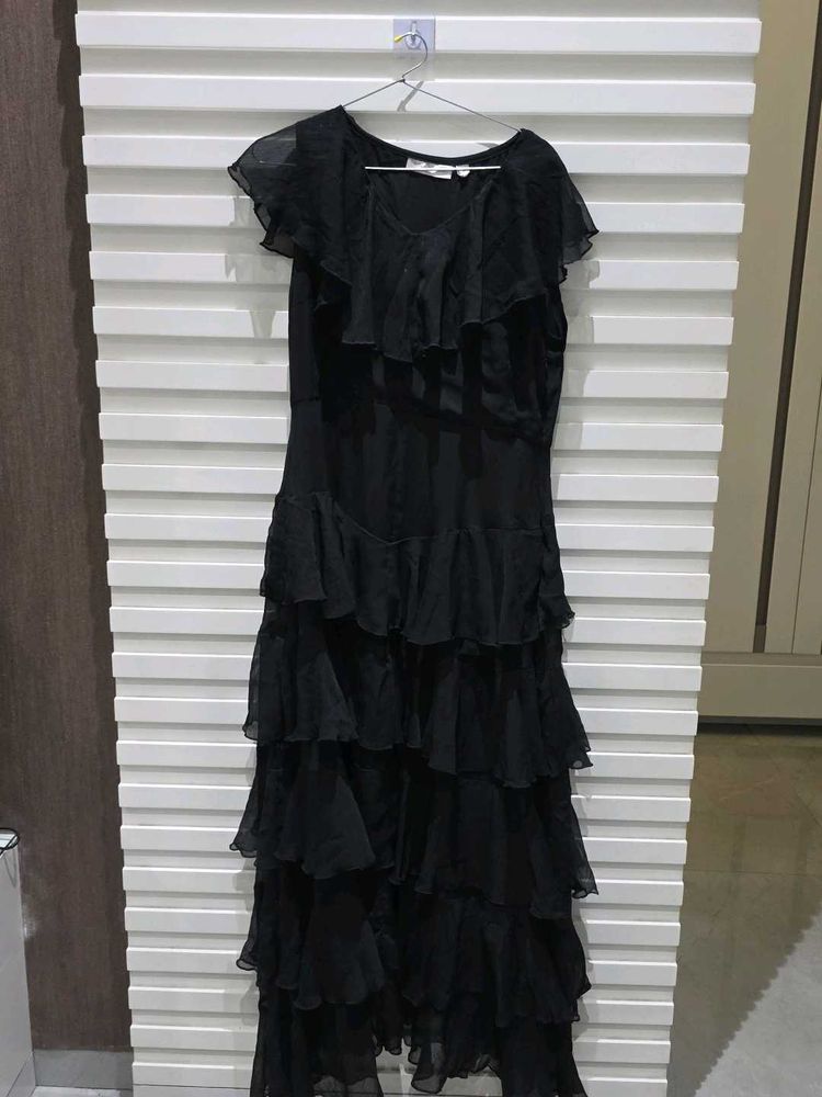 Elegant Black Ruffled Dress