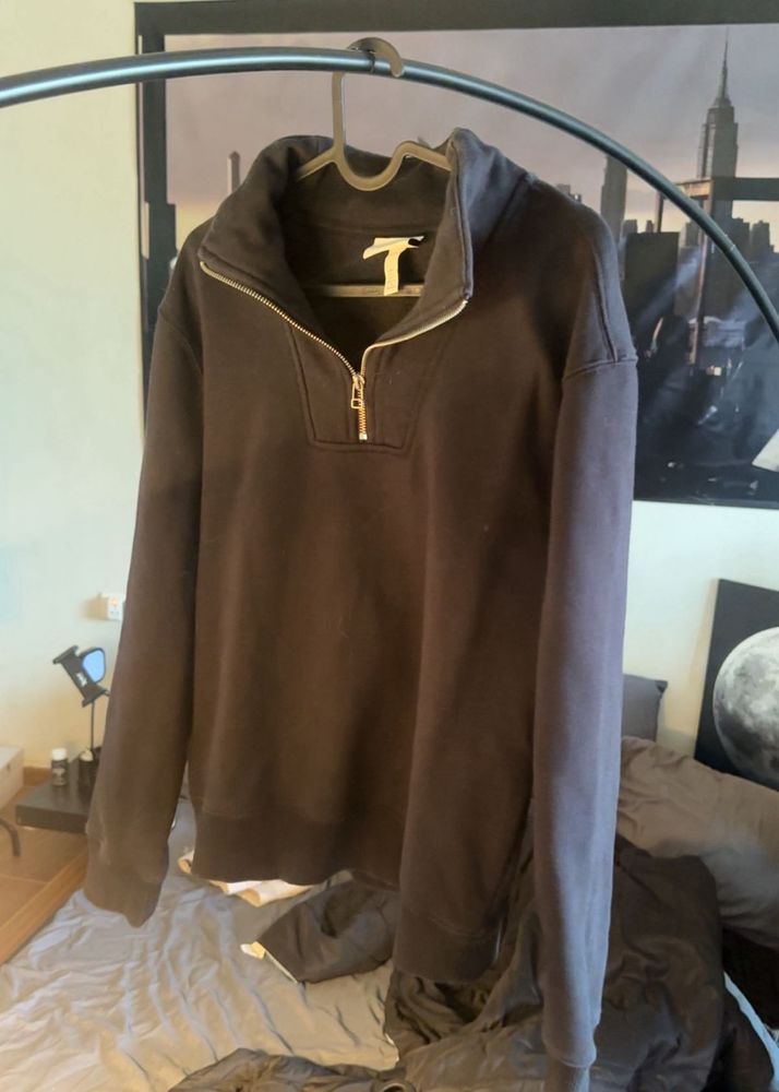 H&amp;M Black Pullover Sweater
