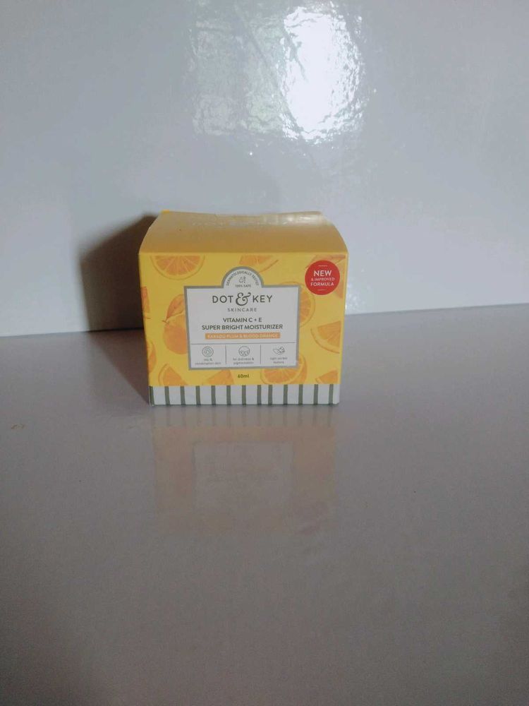 Dot &amp; Key Moisturizer
