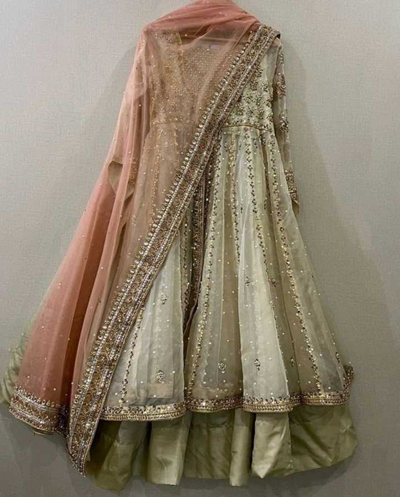 Suit Beautiful Pakistani