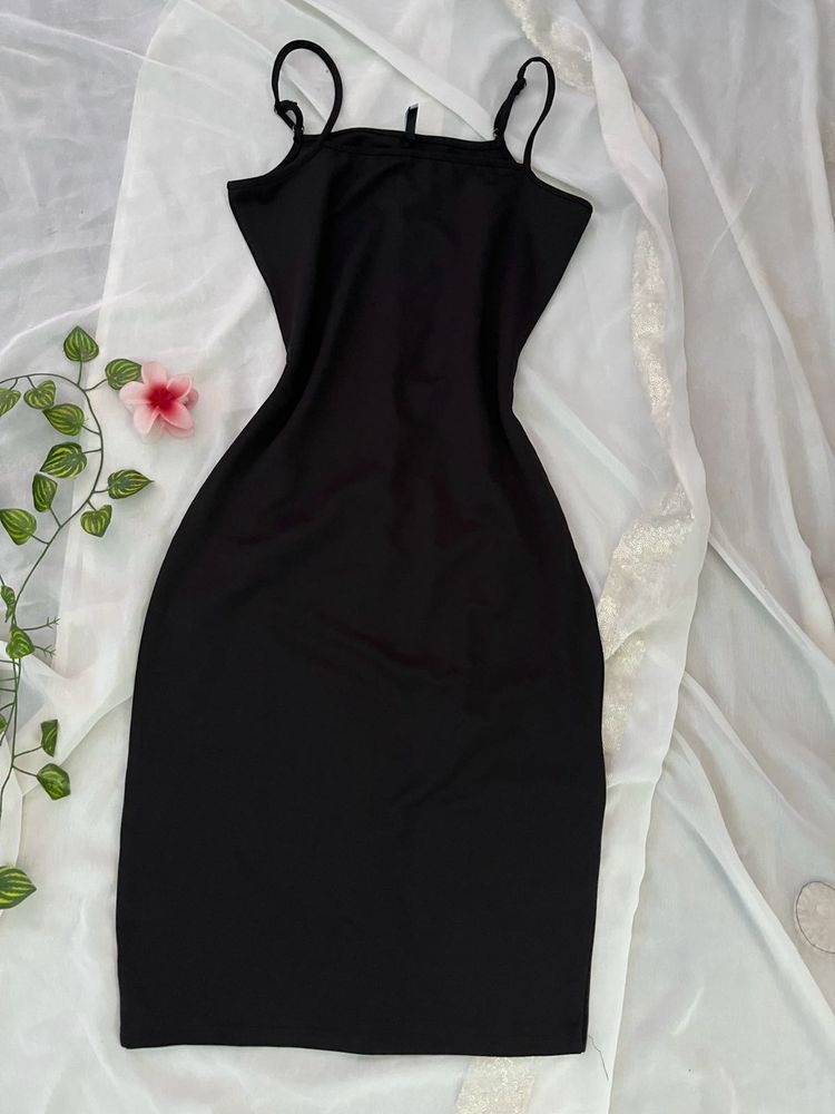 🌸 Black Bodycon Dress  🌸
