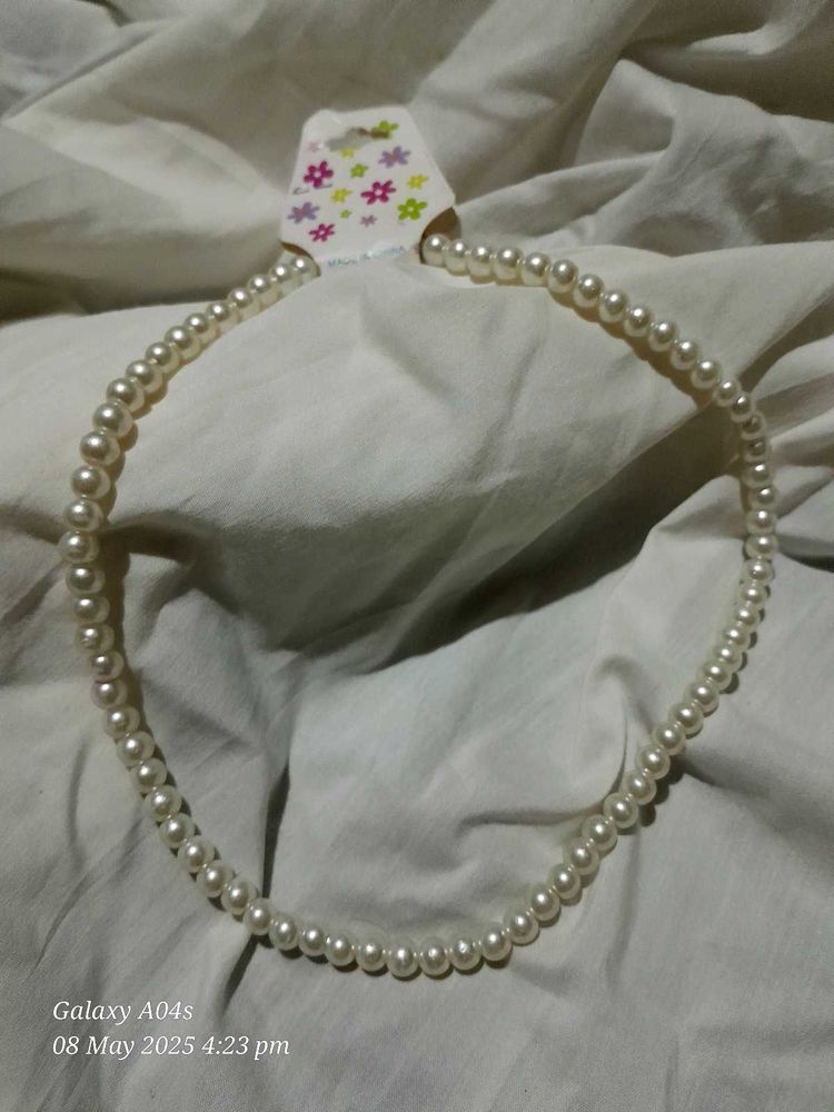 Western Crystal White Necklace