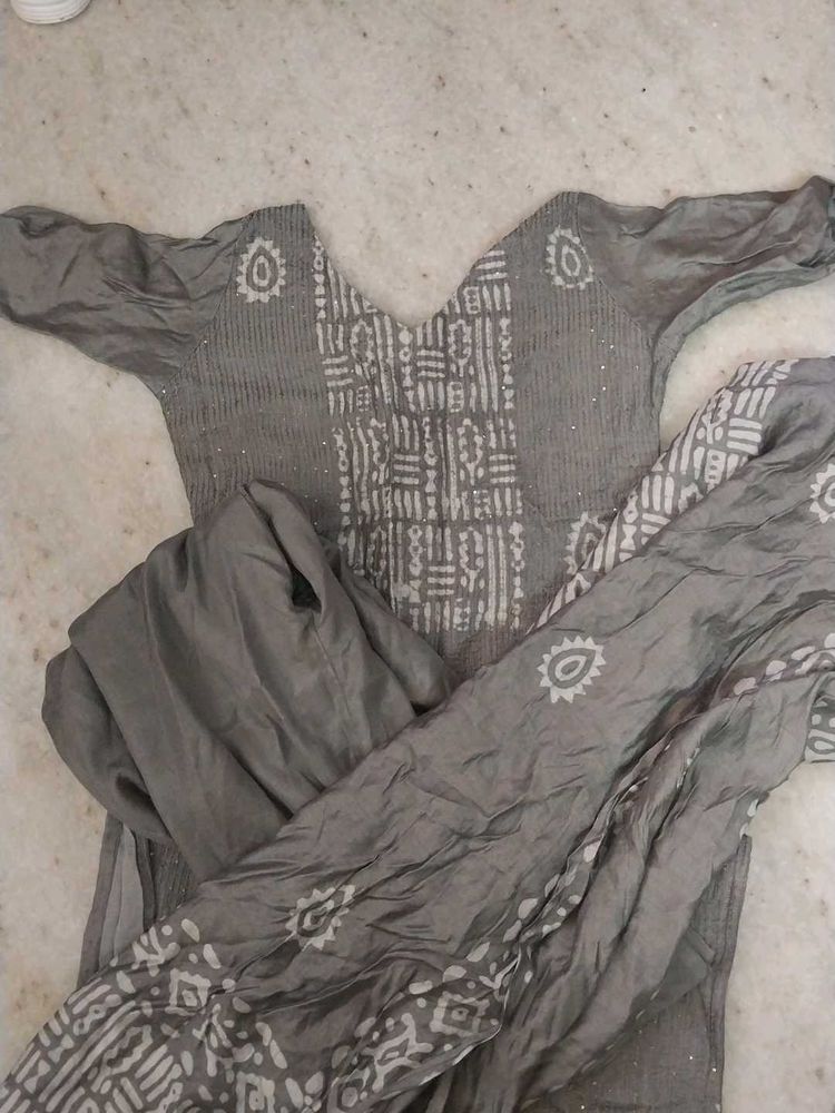 Gray Printed Salwar Suit