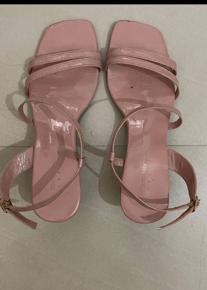 Block Heels 39”