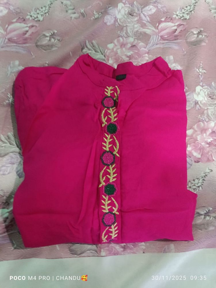 Stylish Pink Embroidered Kurta