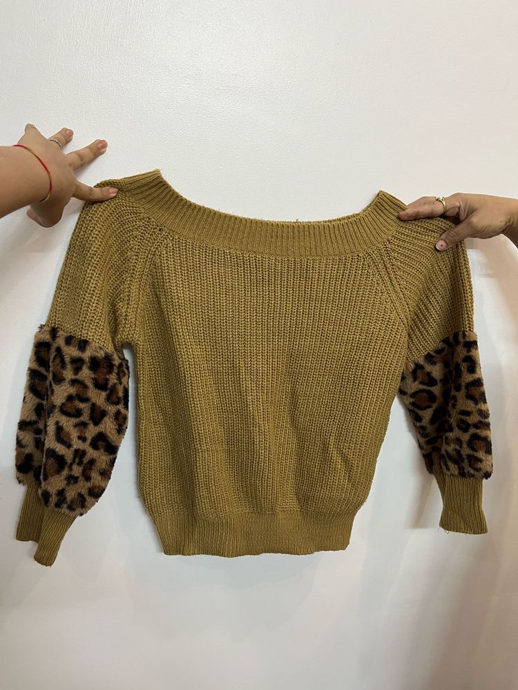 Leopard Print Sleeve Sweater