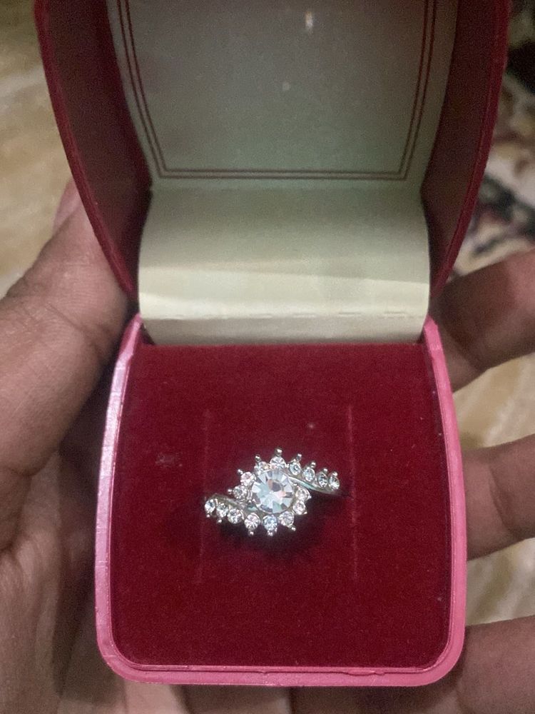Elegant Silver Ring