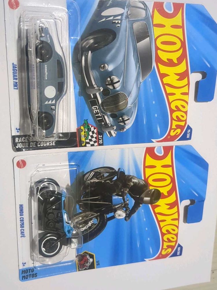 Hot Wheels Jaguar &amp; Honda Set