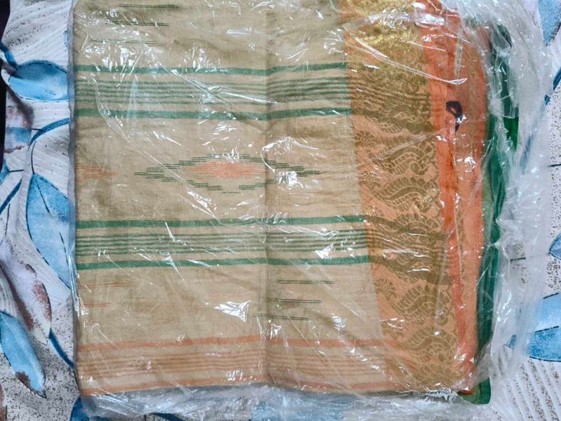 Elegant Handwoven Saree Set Of 3