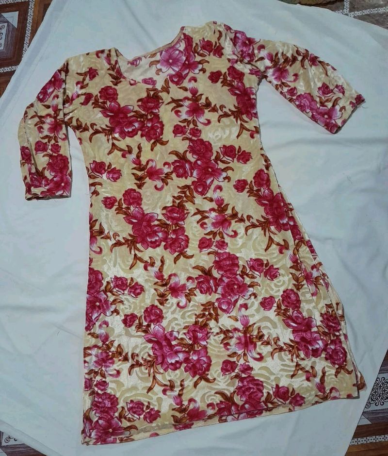 Velvet Flowers Print Kurti 💞