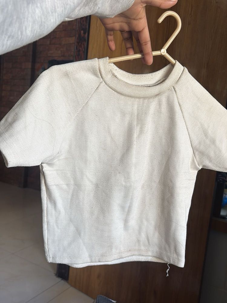 Casual White Crop Top