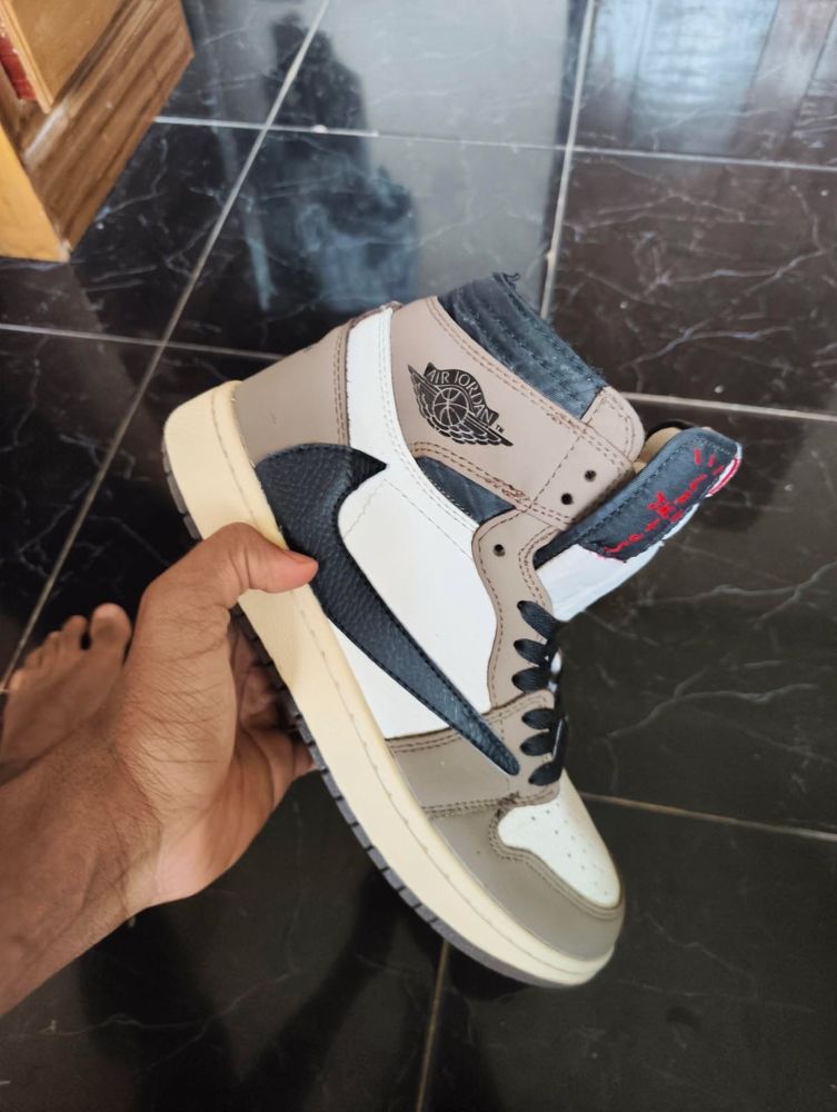 Air Jordan 1 High