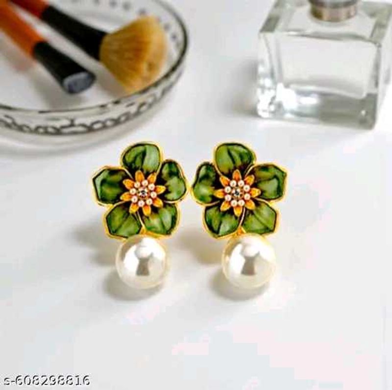 Fashionable Earrings &amp; Studs