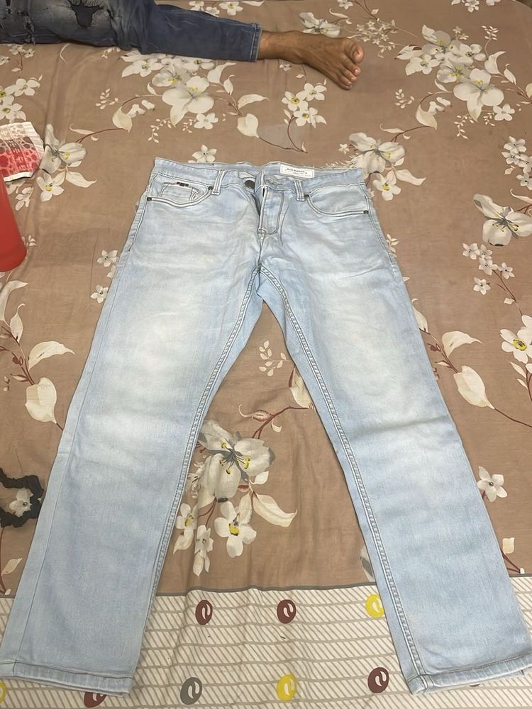 Light Wash Straight Leg Jeans
