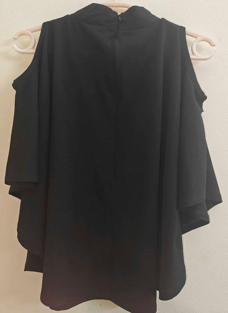 Chic Cold Shoulder Top