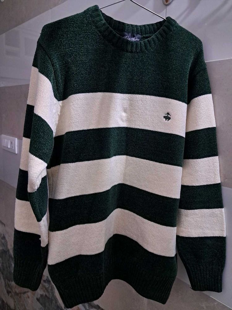 Stylish Sweater For Winters