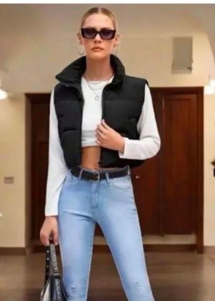 Chic Black Puffer Vest