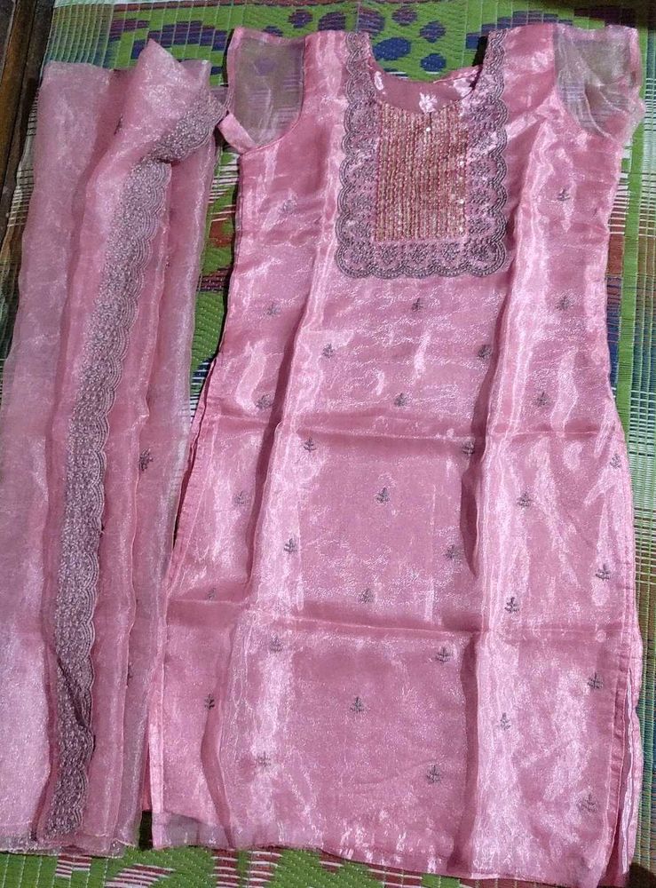 Pink Organza Salwar Kameez