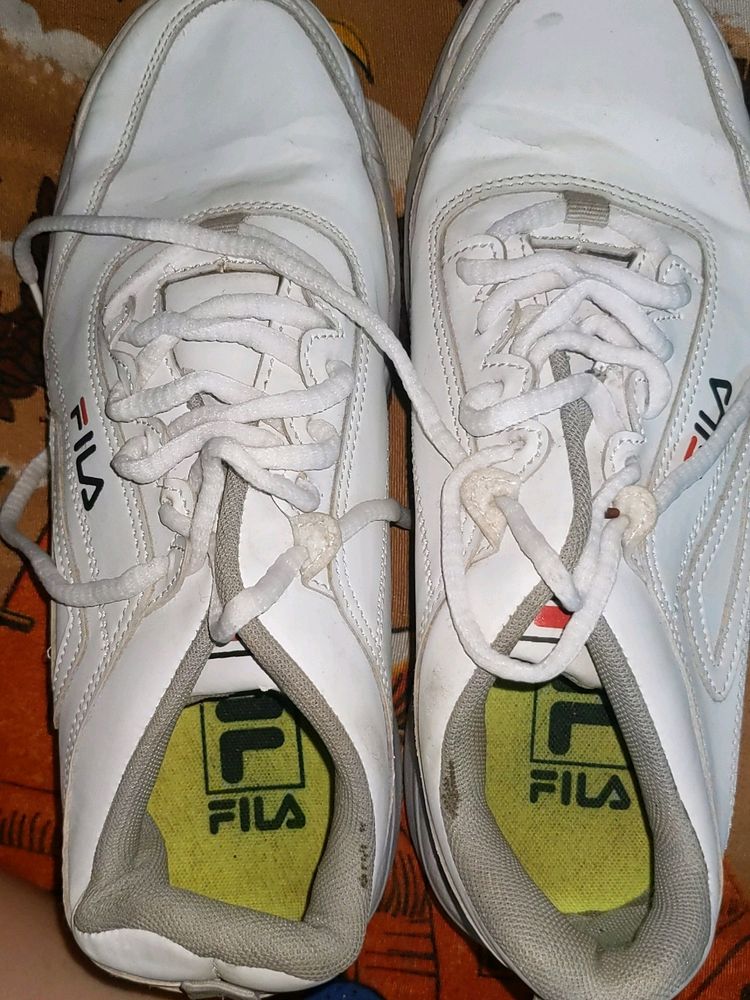 White Casual Sneakers