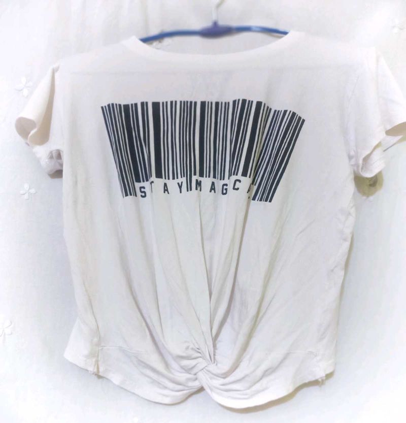 Stay Magic Graphic Tee