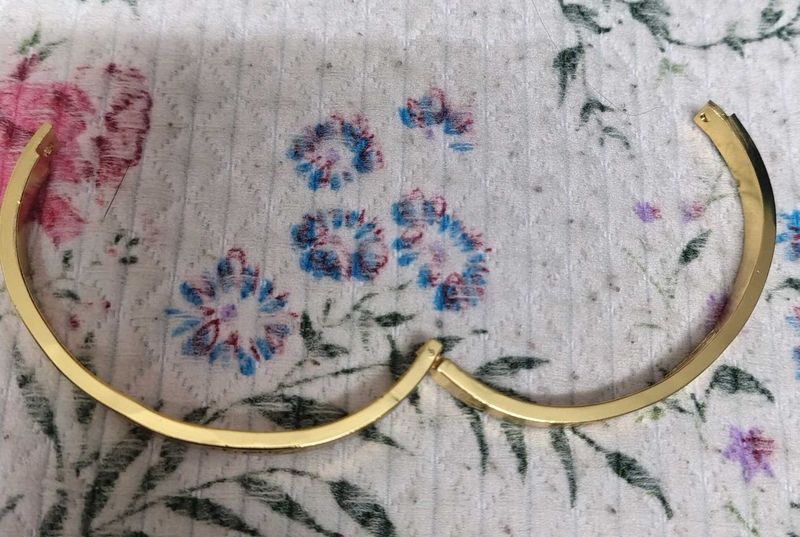 Gold Bangle Bracelet Single