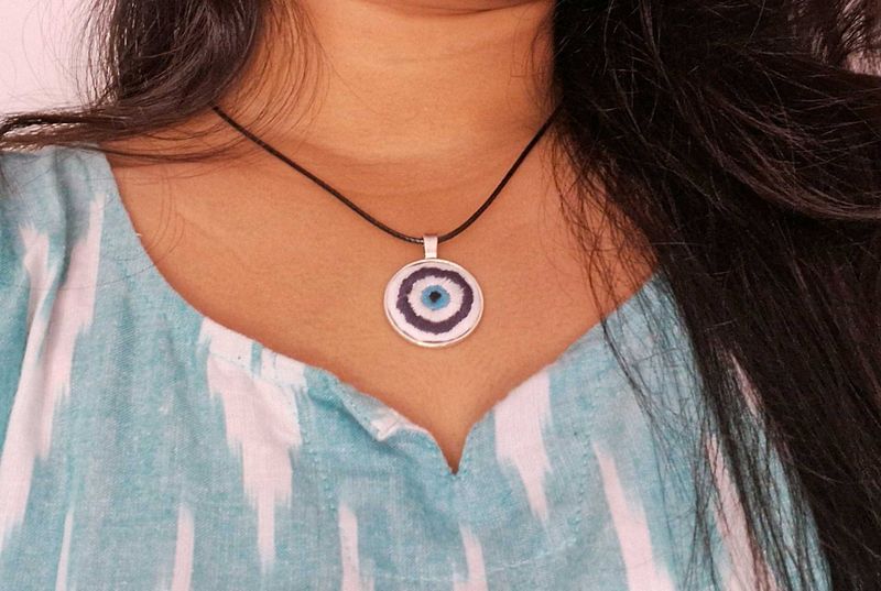 Hand Embroidered Evil Eye Pendant Necklace🧿