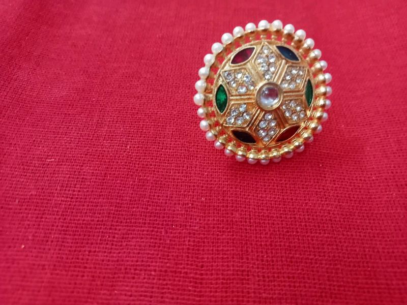 Combo Of  Rajasthani Style Borla/maangtika &amp;1ring