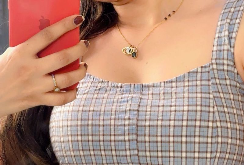 Blue Nackless