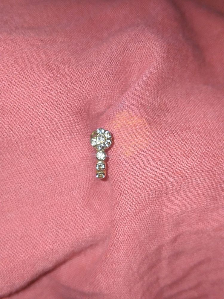 Gold Nose Pin