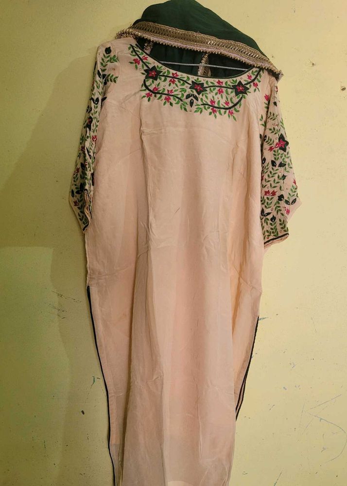 Floral Embroidered punjabi salwar suit