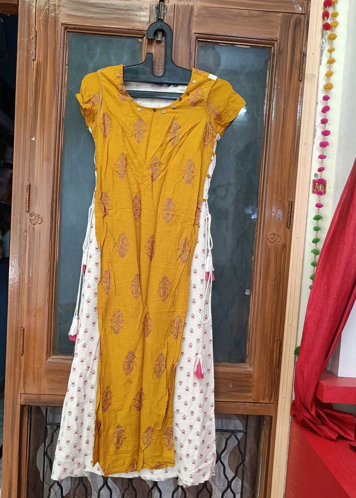 Avaasa Brand Kurti