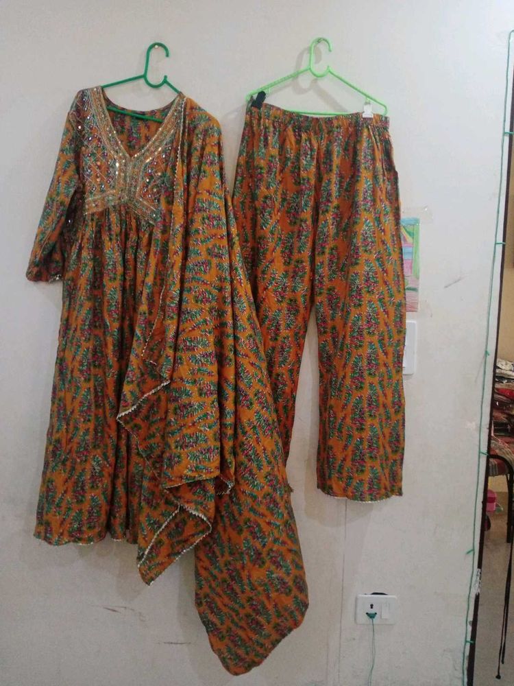 beautiful partywear Printed Kurta Set