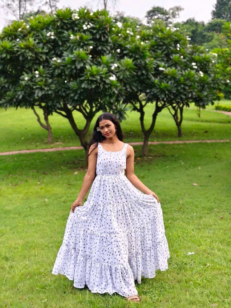 Frill Long White Skirt