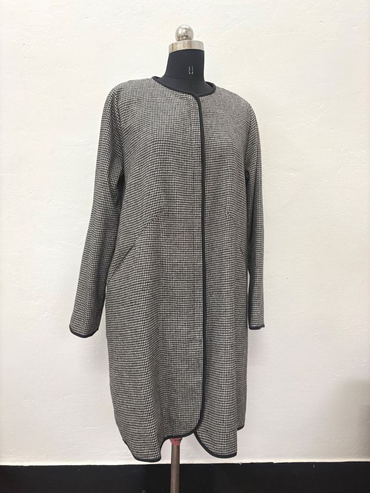 Elegant Houndstooth Coat