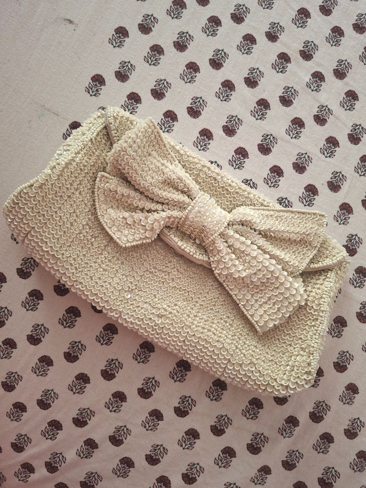 Embellished Pearl White Hand Clutch