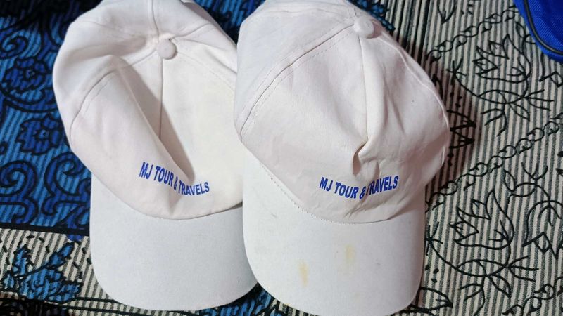 2 White Caps