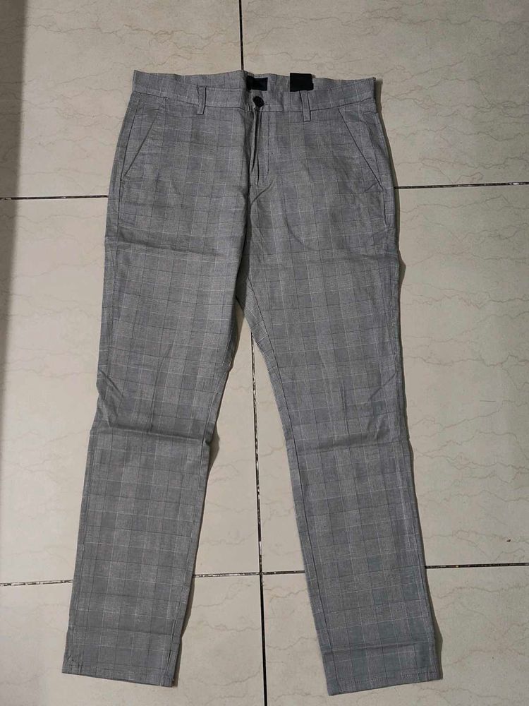 H&amp;M Gray Plaid Men's Trousers